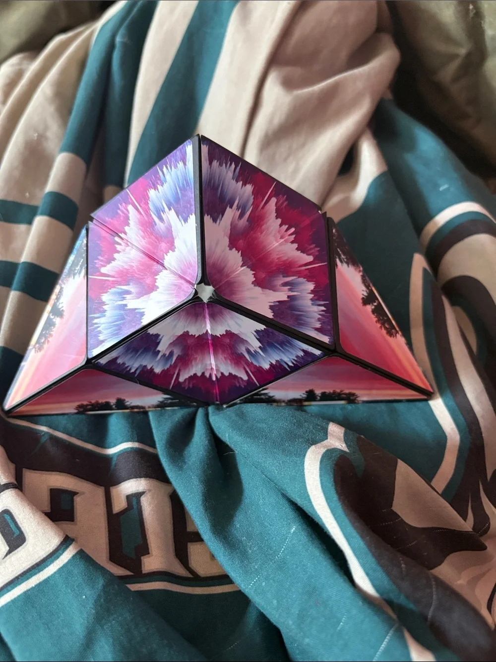 Galaxy Swirl Decorative Pyramid Set - Teal Blue - etc makes 72 shapes